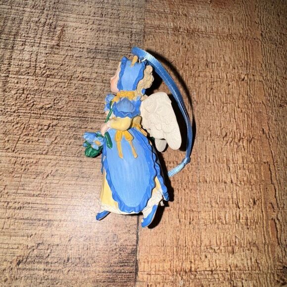 Hallmark Keepsake Collector's Series 1998 Christmas Iris Angel Ornament - Picture 8 of 11